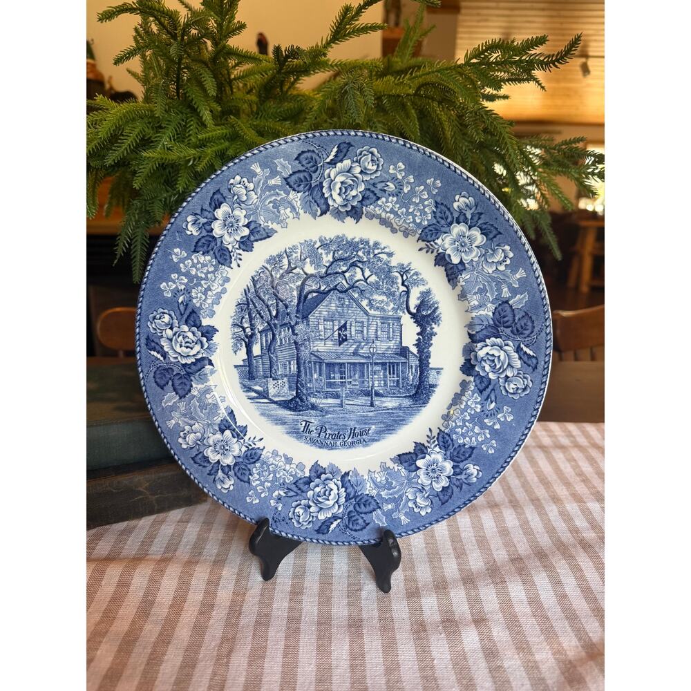 Blue/White Transferware plate The Pirates' House, Savannah GA by Alfred Meakin